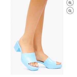 NWT Blue Steve Madden Harlin Jelly Heeled Sandal - Size 9